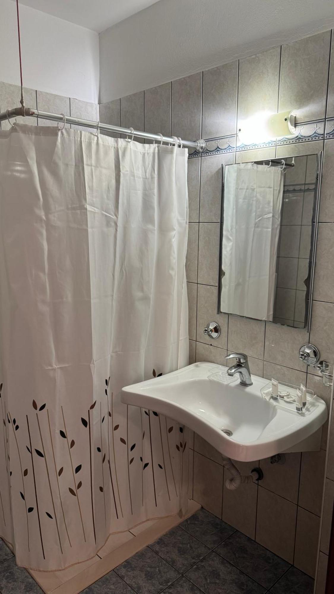 Chrisovalanto Hotel Sívota Zimmer foto